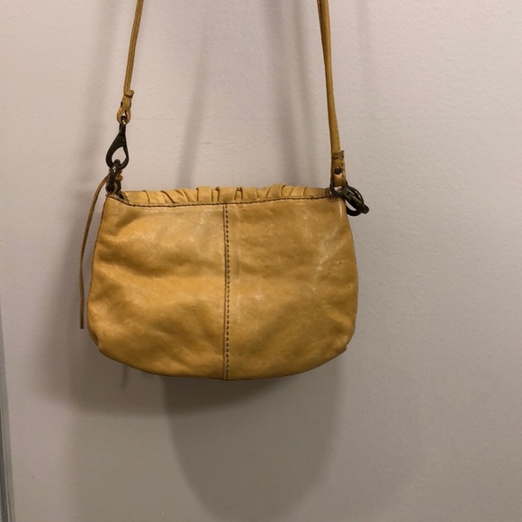 Lucky Brand yellow leather purse - Picture 7 of 7